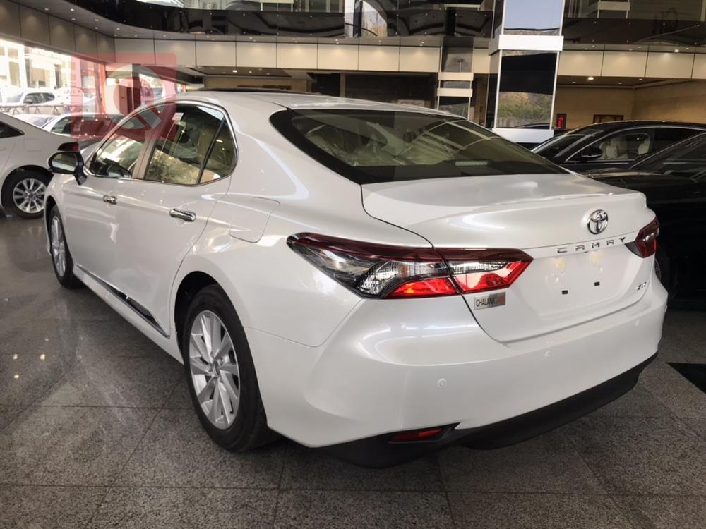 تۆیۆتا کامری